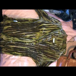 Green long sleeve top